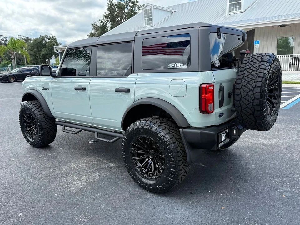 2024 Ford Bronco 6th Gen - Image 9 of 12