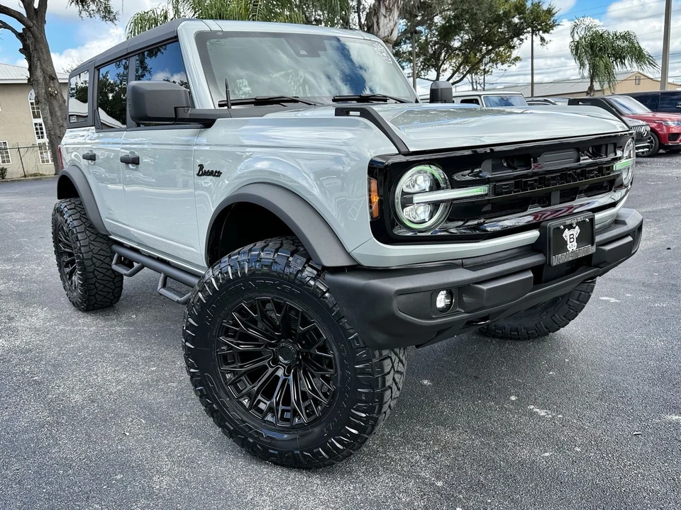 2024 Ford Bronco 6th Gen - Image 2 of 12