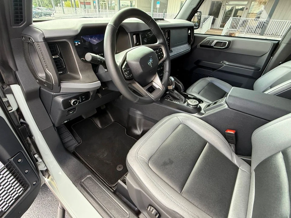 2024 Ford Bronco 6th Gen - Image 8 of 12