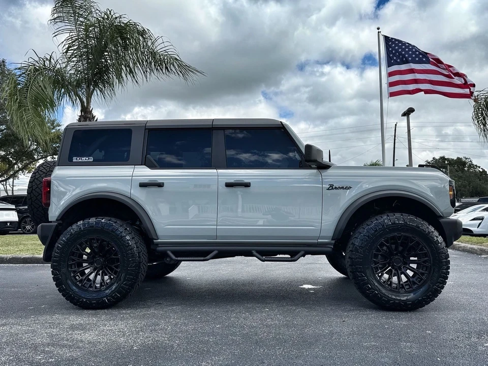 2024 Ford Bronco 6th Gen - Image 3 of 12