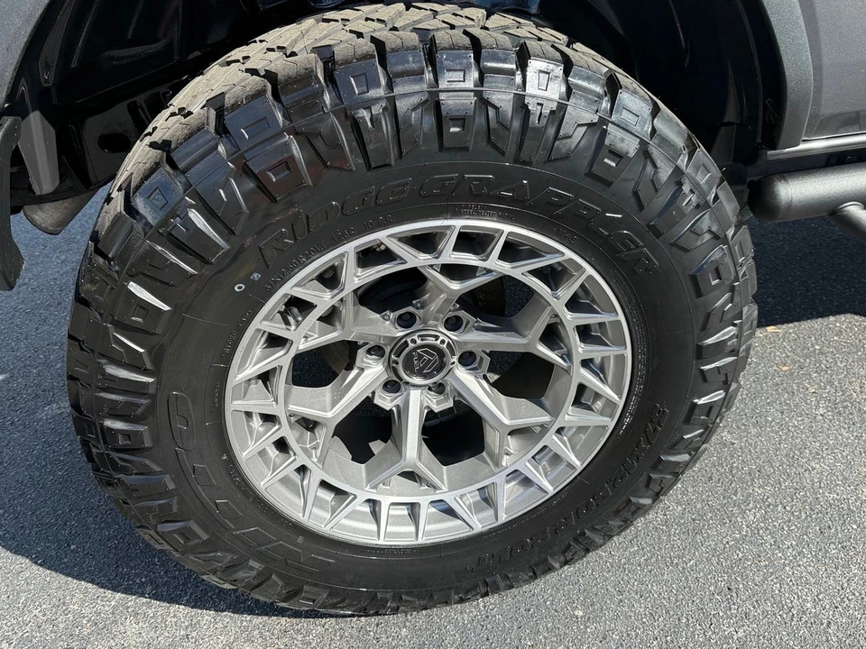 2024 Ford Bronco 6th Gen - Image 12 of 12