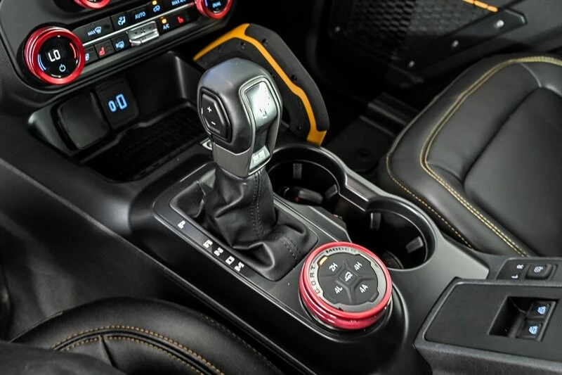 2024 Ford Bronco 6th Gen - Image 26 of 27