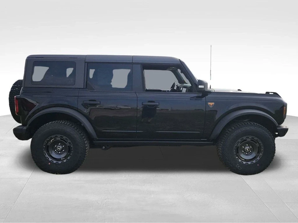2024 Ford Bronco 6th Gen - Image 12 of 21