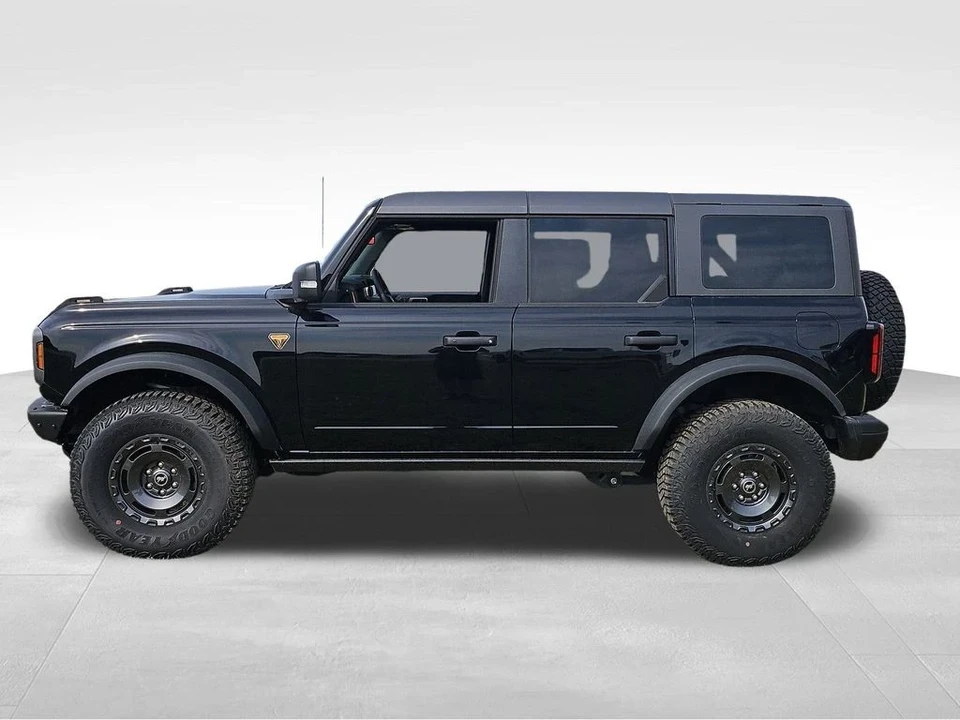 2024 Ford Bronco 6th Gen - Image 16 of 21