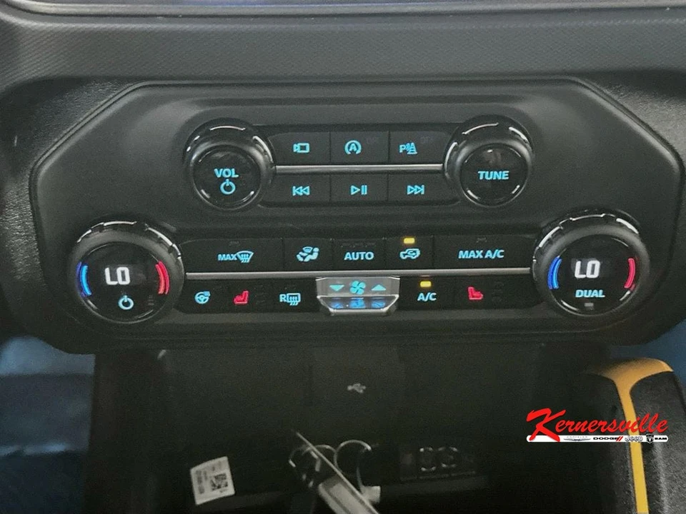 2024 Ford Bronco 6th Gen - Image 18 of 24