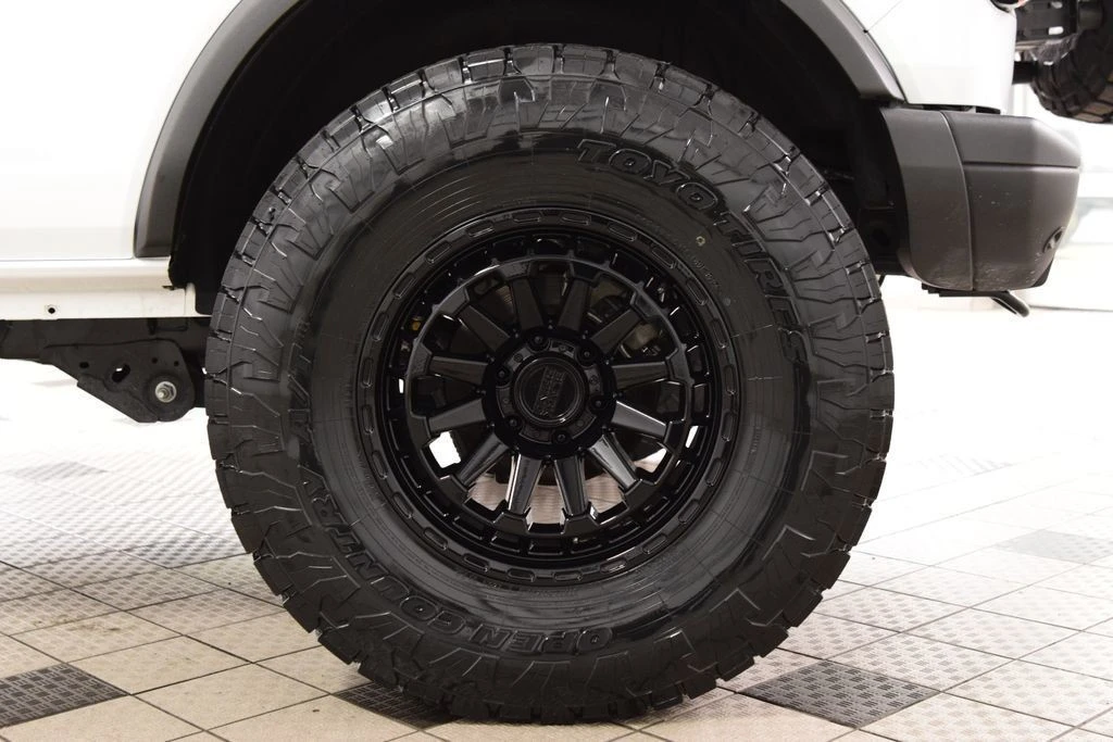 2024 Ford Bronco 6th Gen - Image 23 of 31