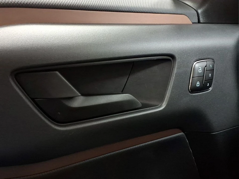 2024 Ford Bronco 6th Gen - Image 15 of 27