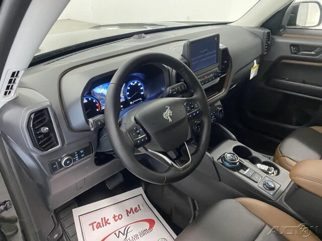 2024 Ford Bronco 6th Gen - Image 11 of 12