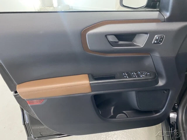 2024 Ford Bronco 6th Gen - Image 8 of 12