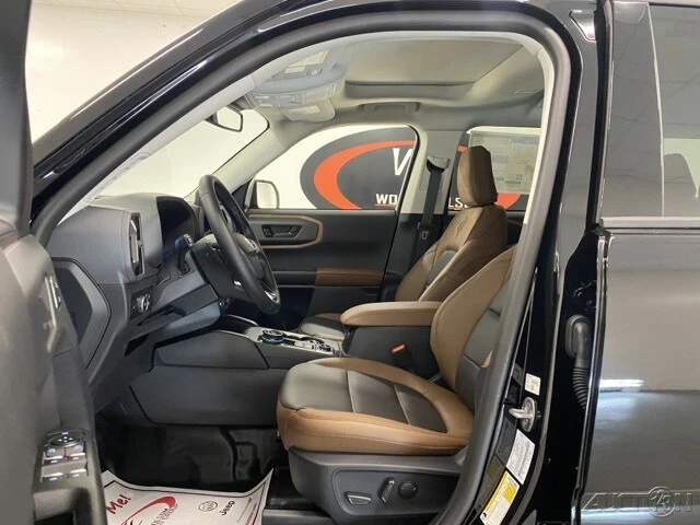 2024 Ford Bronco 6th Gen - Image 10 of 12