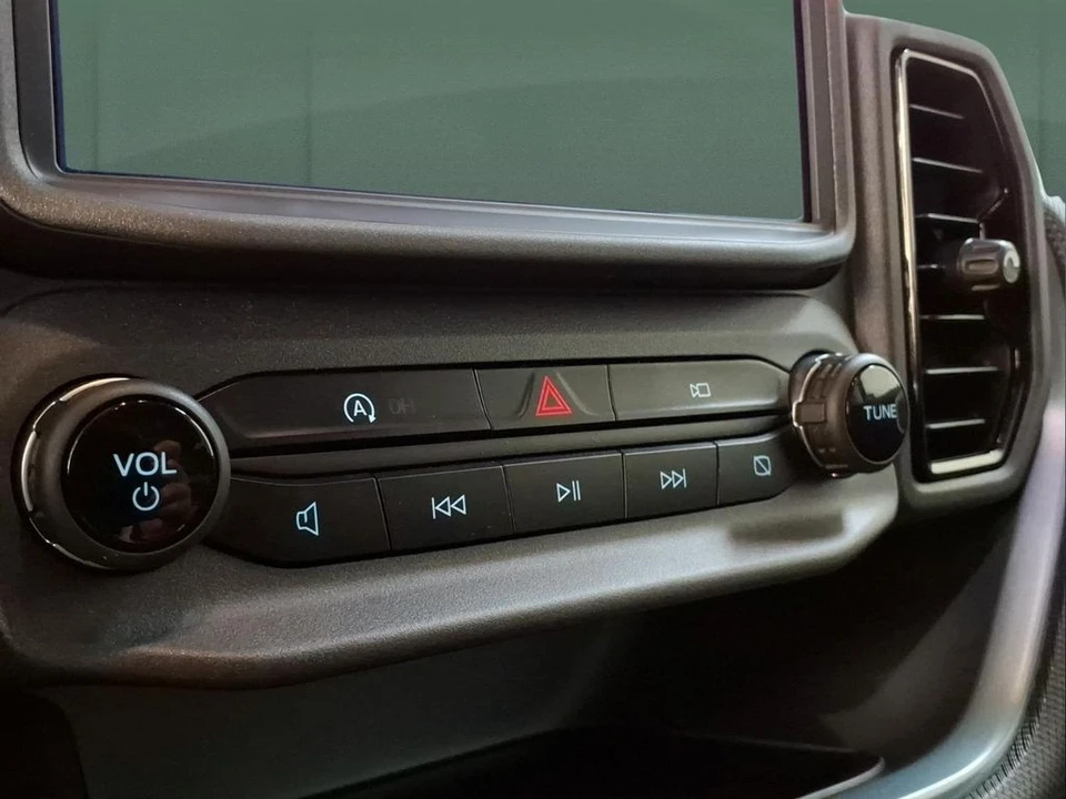 2024 Ford Bronco 6th Gen - Image 9 of 26