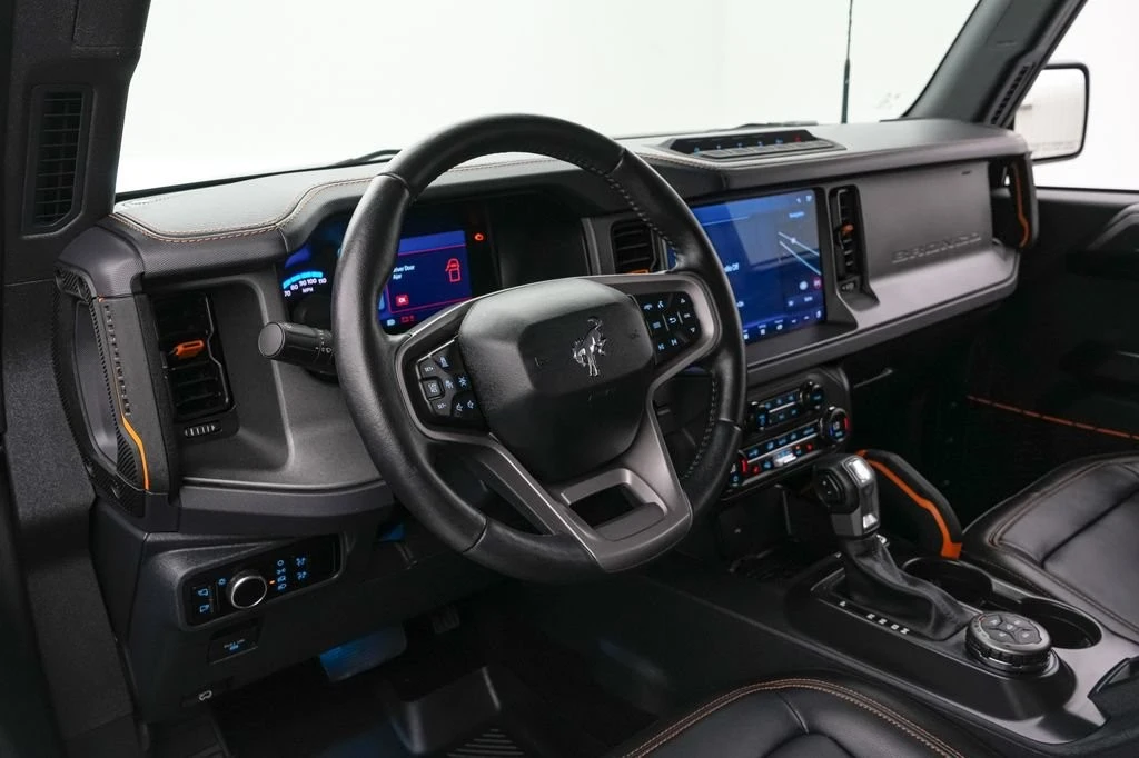 2024 Ford Bronco 6th Gen - Image 15 of 31