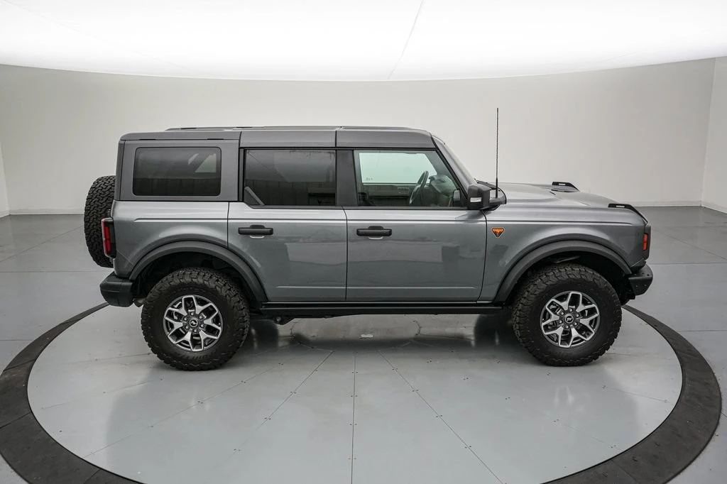 2024 Ford Bronco 6th Gen - Image 4 of 31