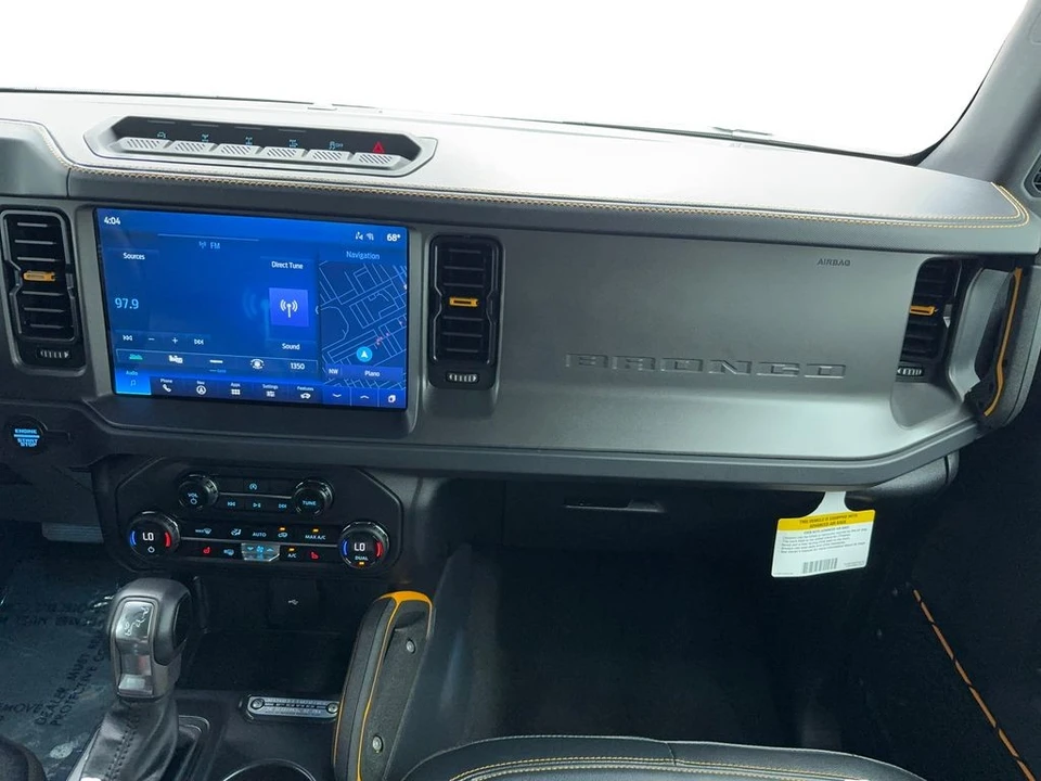 2024 Ford Bronco 6th Gen - Image 18 of 21