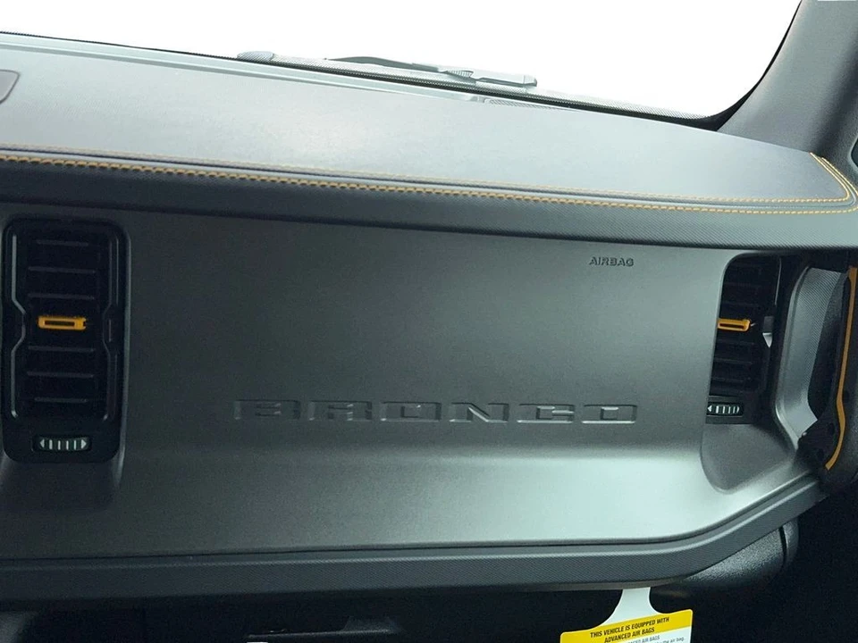 2024 Ford Bronco 6th Gen - Image 19 of 31