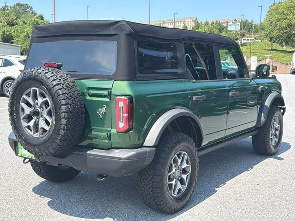 2024 Ford Bronco 6th Gen - Image 8 of 9