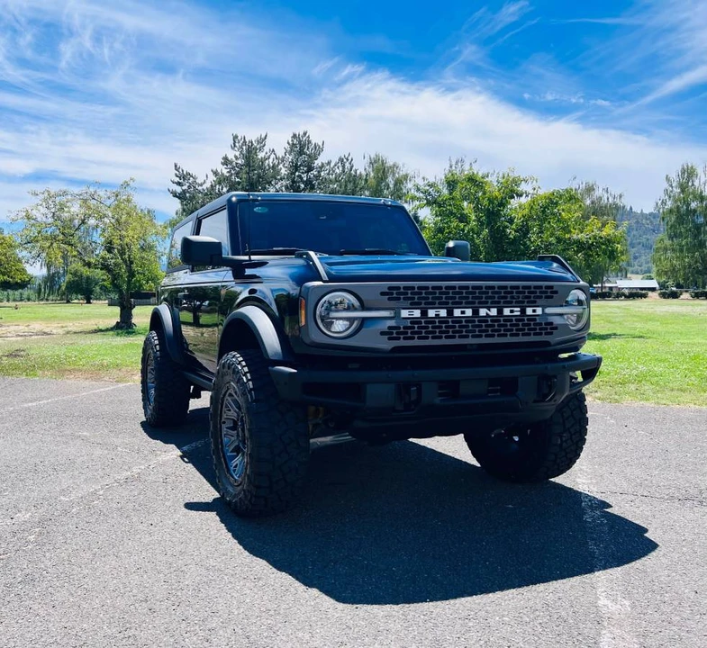 2024 Ford Bronco 6th Gen - Image 2 of 8