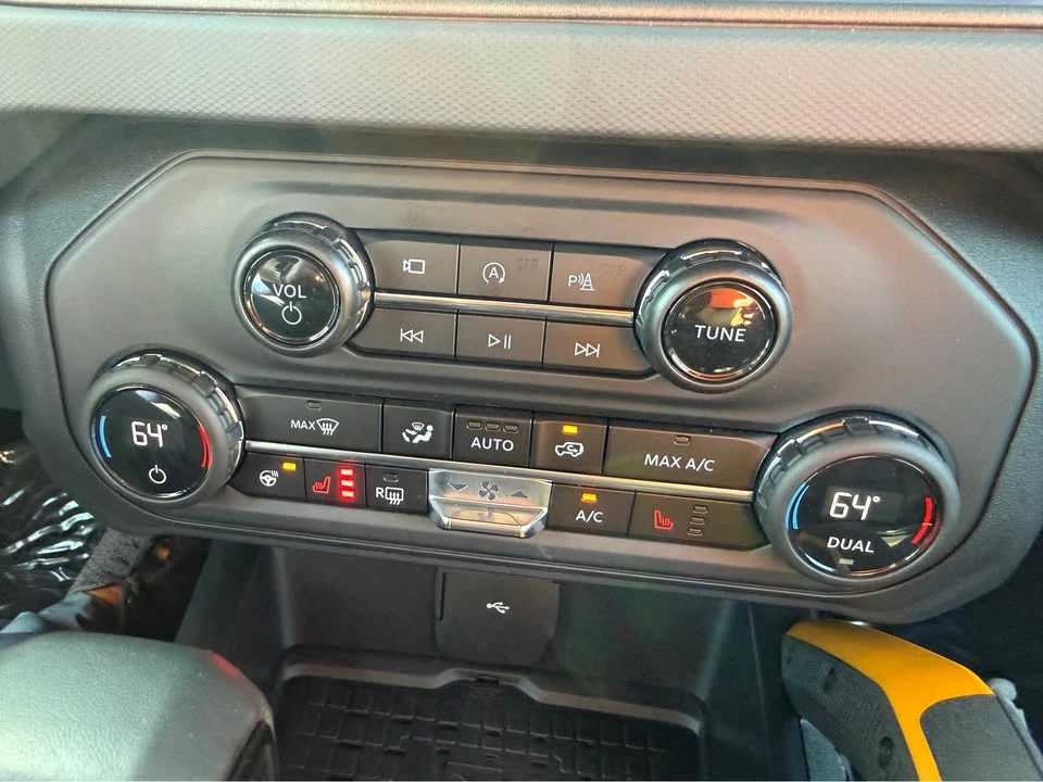 2024 Ford Bronco 6th Gen - Image 16 of 20