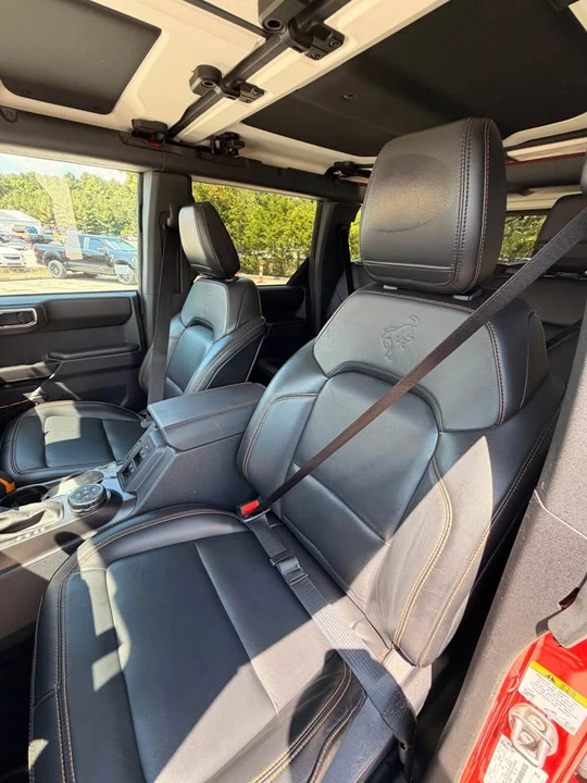 2024 Ford Bronco 6th Gen - Image 8 of 9