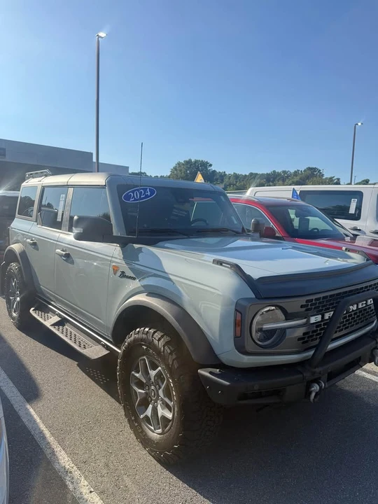 2024 Ford Bronco 6th Gen - Image 2 of 4