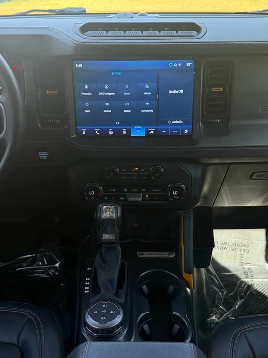 2024 Ford Bronco 6th Gen - Image 14 of 15