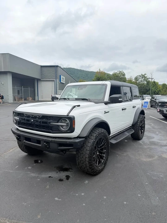 2024 Ford Bronco 6th Gen - Image 3 of 15