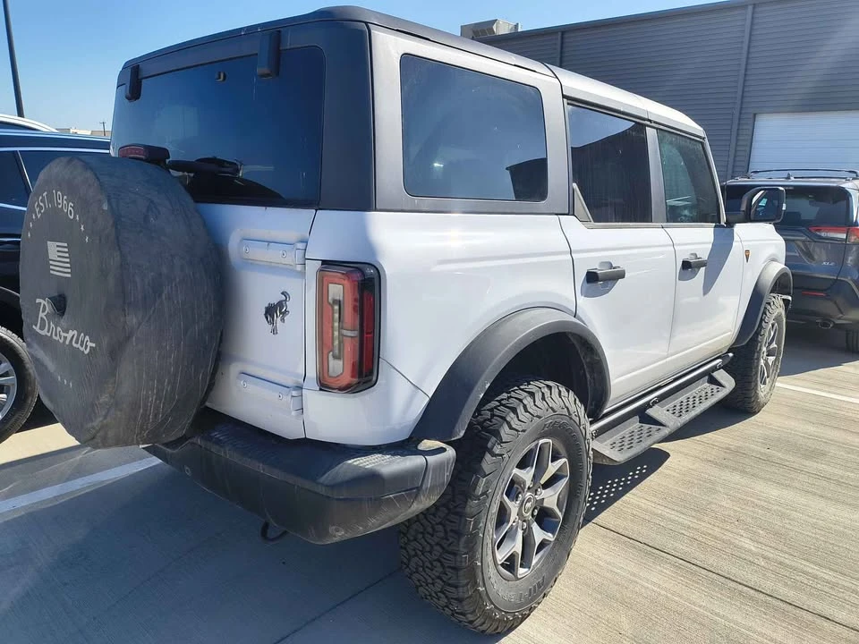 2024 Ford Bronco 6th Gen - Image 5 of 10