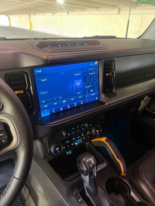 2024 Ford Bronco 6th Gen - Image 7 of 8