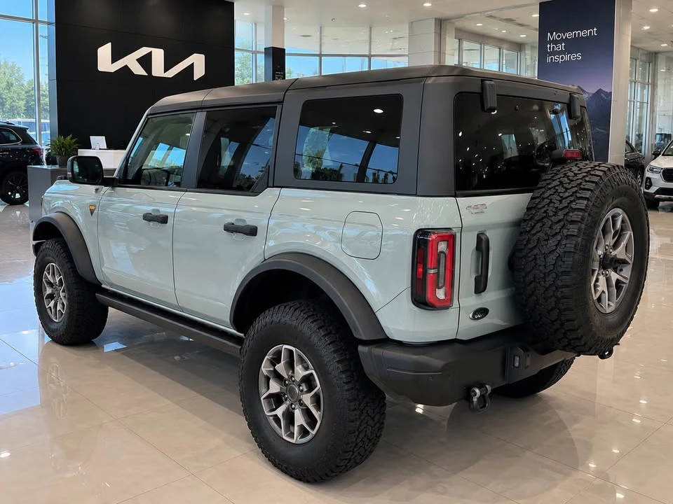 2024 Ford Bronco 6th Gen - Image 3 of 3
