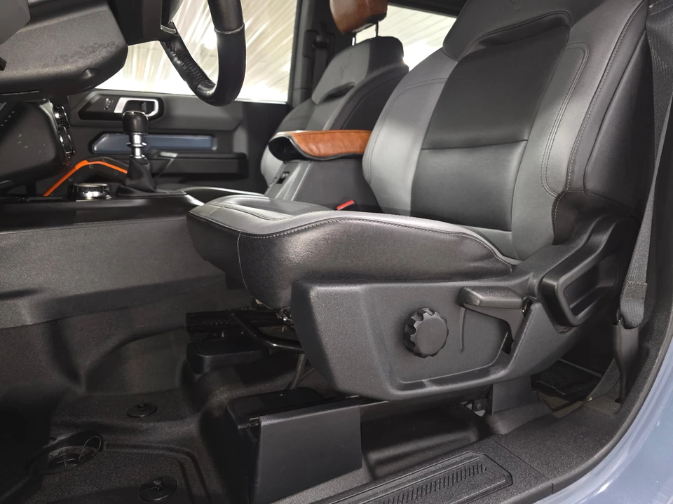 2024 Ford Bronco 6th Gen - Image 27 of 31