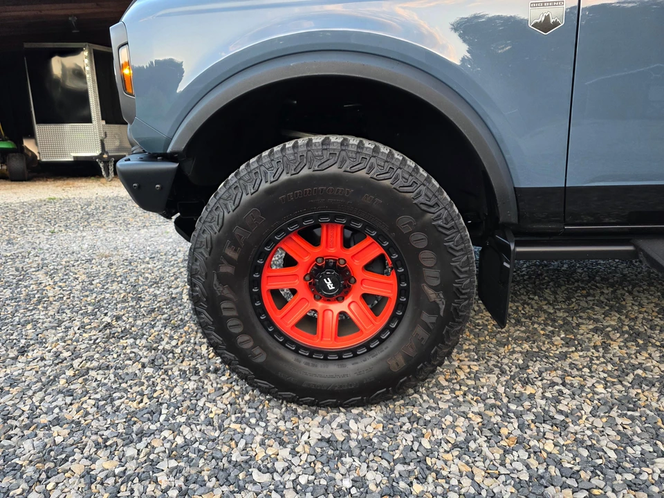 2024 Ford Bronco 6th Gen - Image 15 of 31