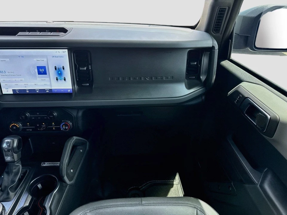 2024 Ford Bronco 6th Gen - Image 28 of 31