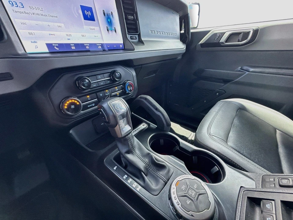 2024 Ford Bronco 6th Gen - Image 15 of 31