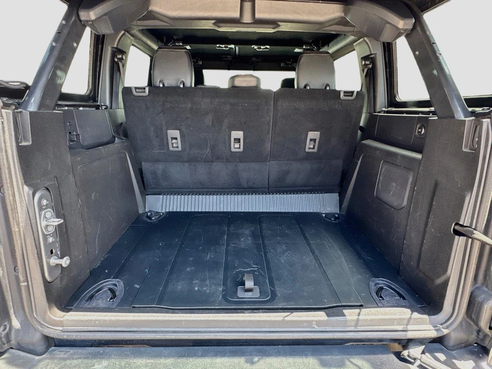 2024 Ford Bronco 6th Gen - Image 24 of 31
