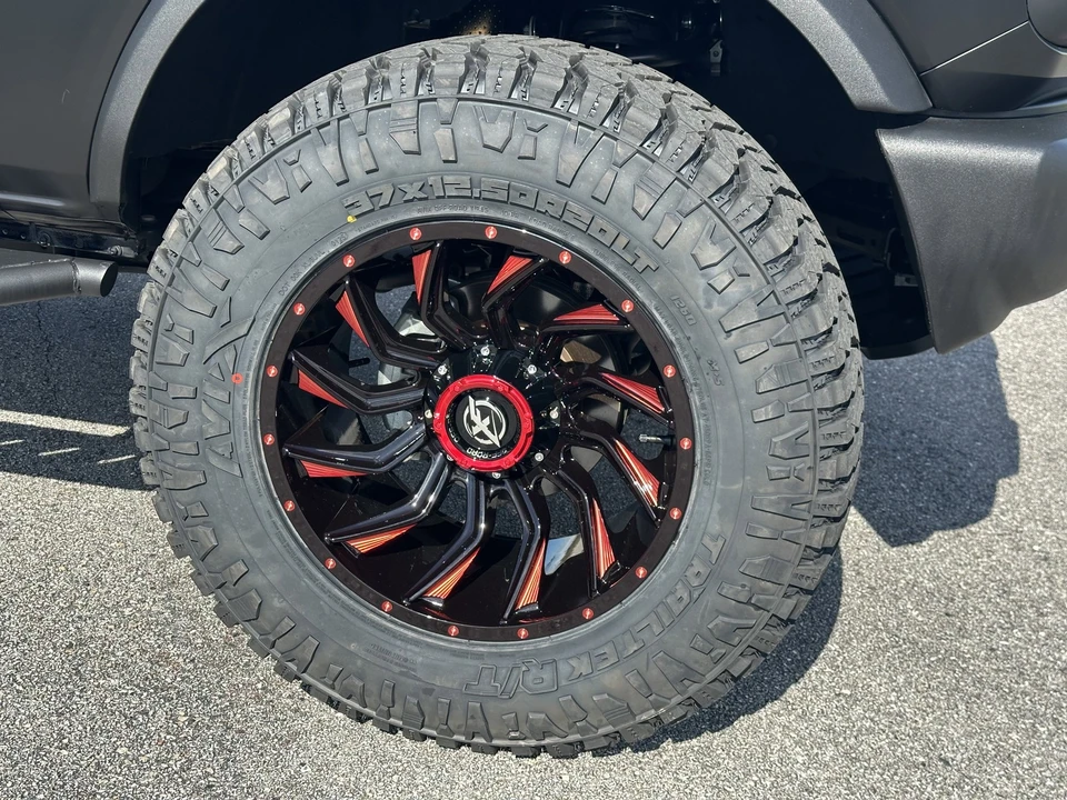 2024 Ford Bronco 6th Gen - Image 10 of 21