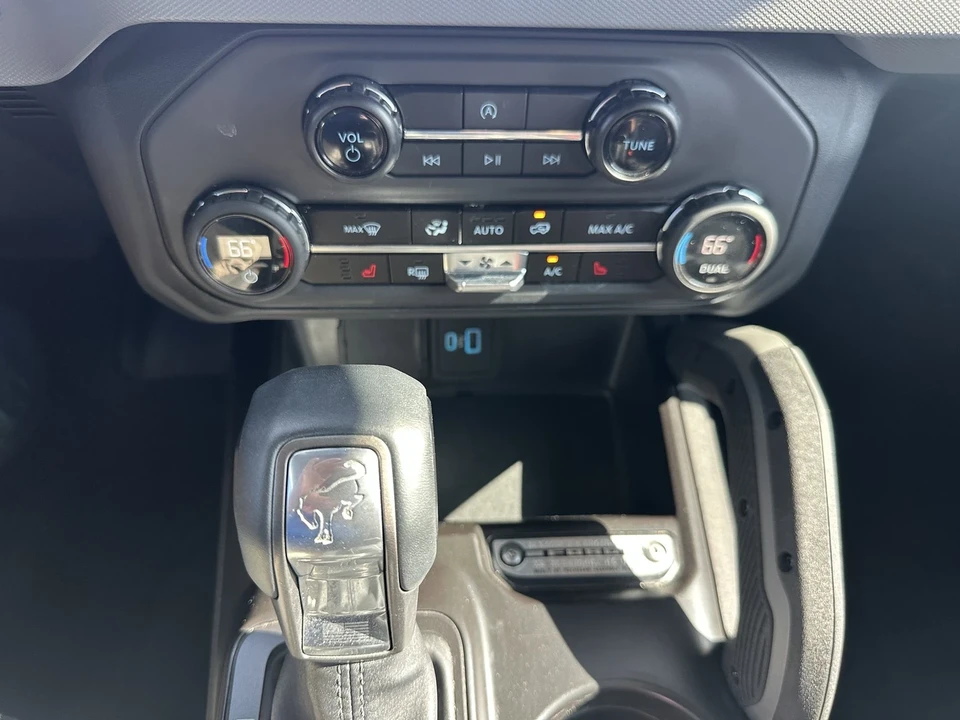 2024 Ford Bronco 6th Gen - Image 15 of 21