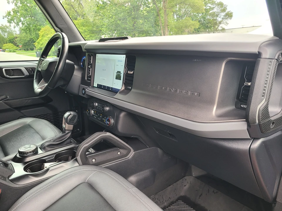 2024 Ford Bronco 6th Gen - Image 16 of 25