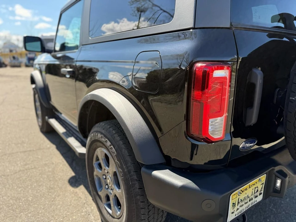 2024 Ford Bronco 6th Gen - Image 15 of 21