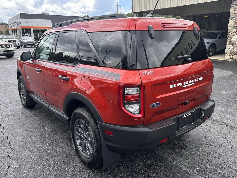 2024 Ford Bronco 6th Gen - Image 8 of 12