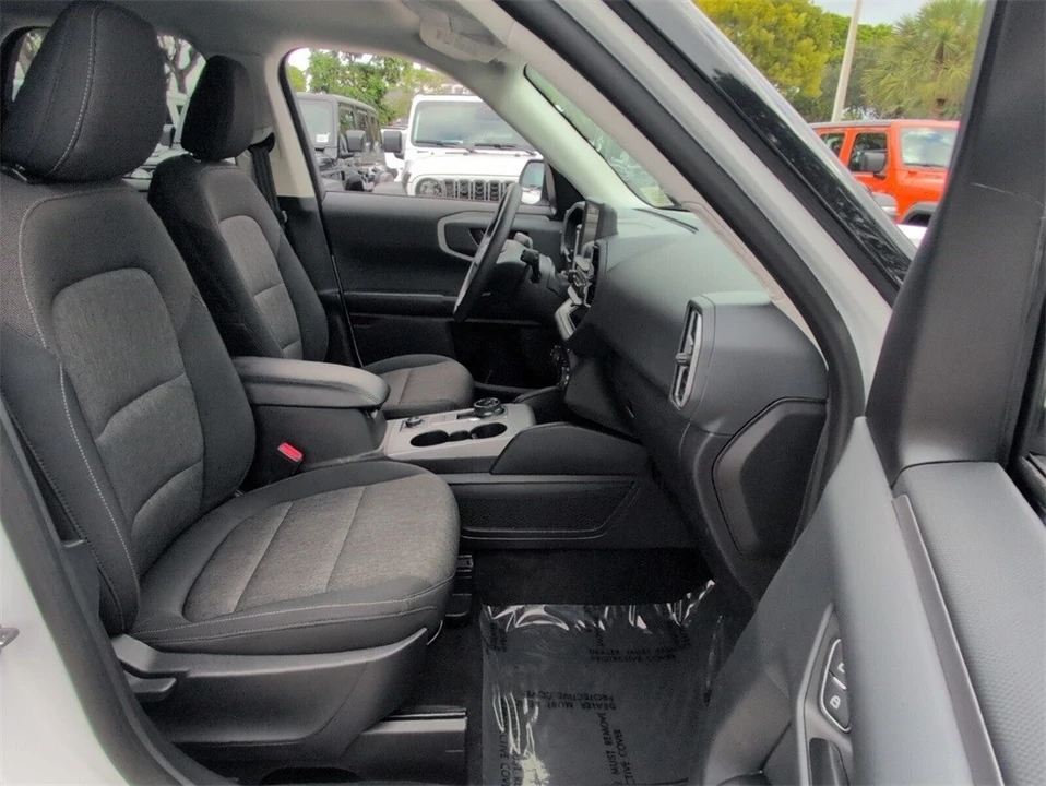2024 Ford Bronco 6th Gen - Image 16 of 21