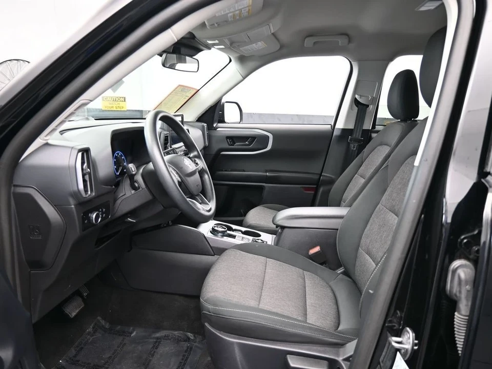 2024 Ford Bronco 6th Gen - Image 11 of 12
