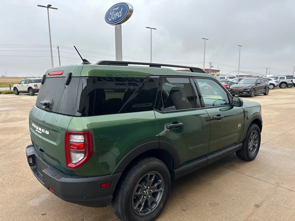 2024 Ford Bronco 6th Gen - Image 10 of 12