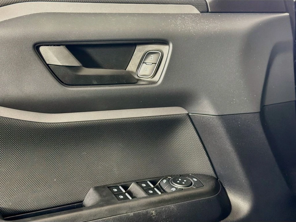 2024 Ford Bronco 6th Gen - Image 19 of 31