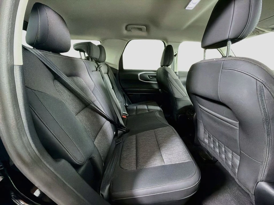 2024 Ford Bronco 6th Gen - Image 26 of 31