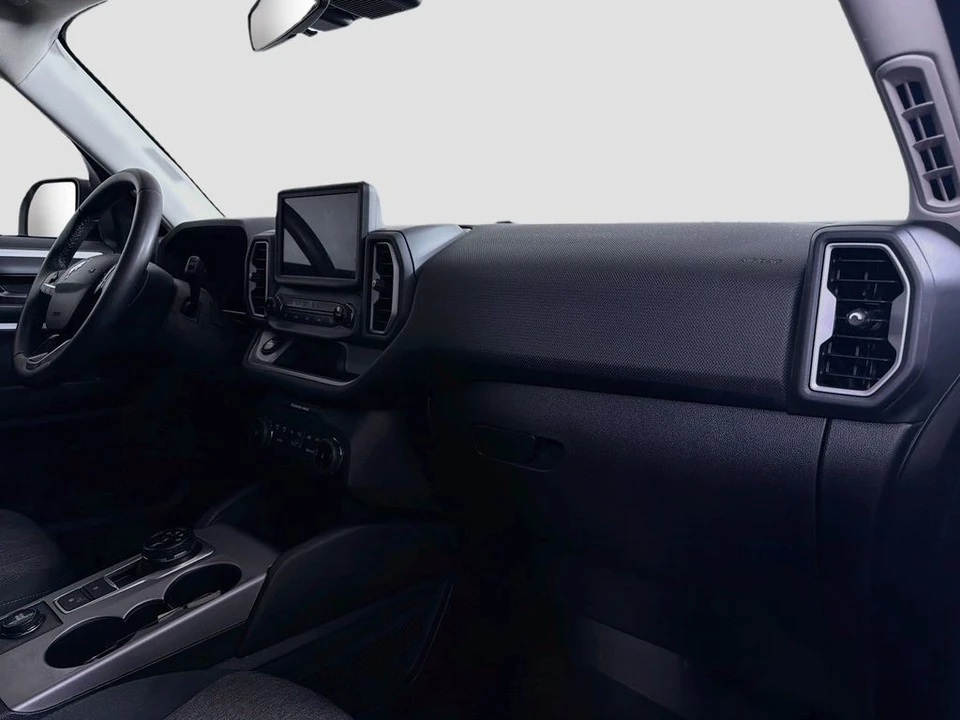 2024 Ford Bronco 6th Gen - Image 28 of 31