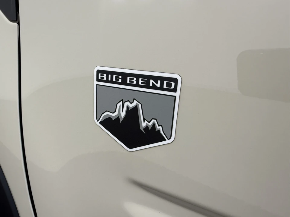 2024 Ford Bronco 6th Gen - Image 11 of 12