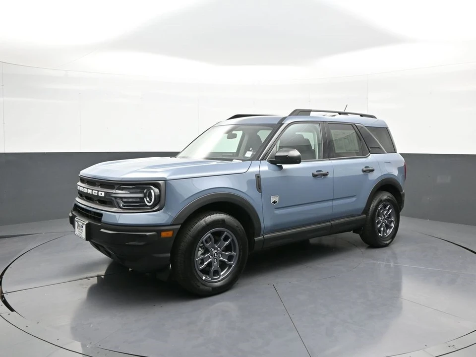 2024 Ford Bronco 6th Gen - Image 10 of 12