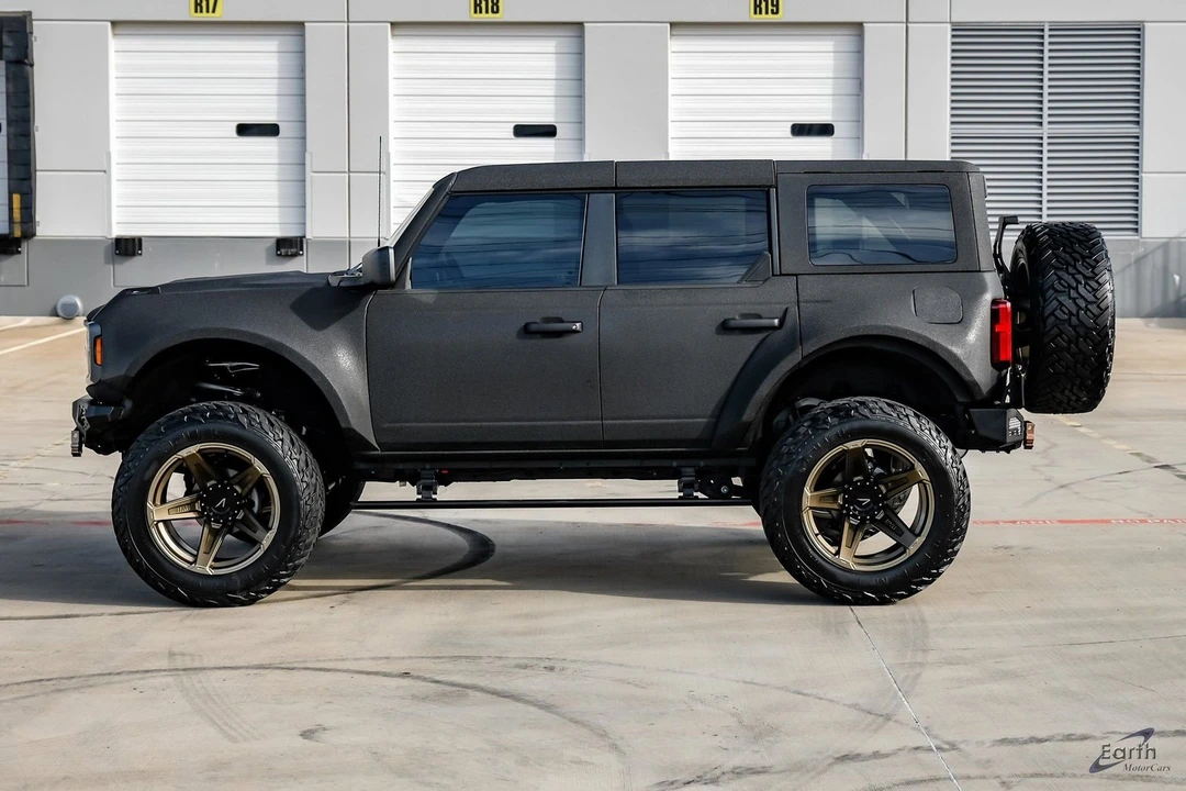 2024 Ford Bronco 6th Gen - Image 5 of 12