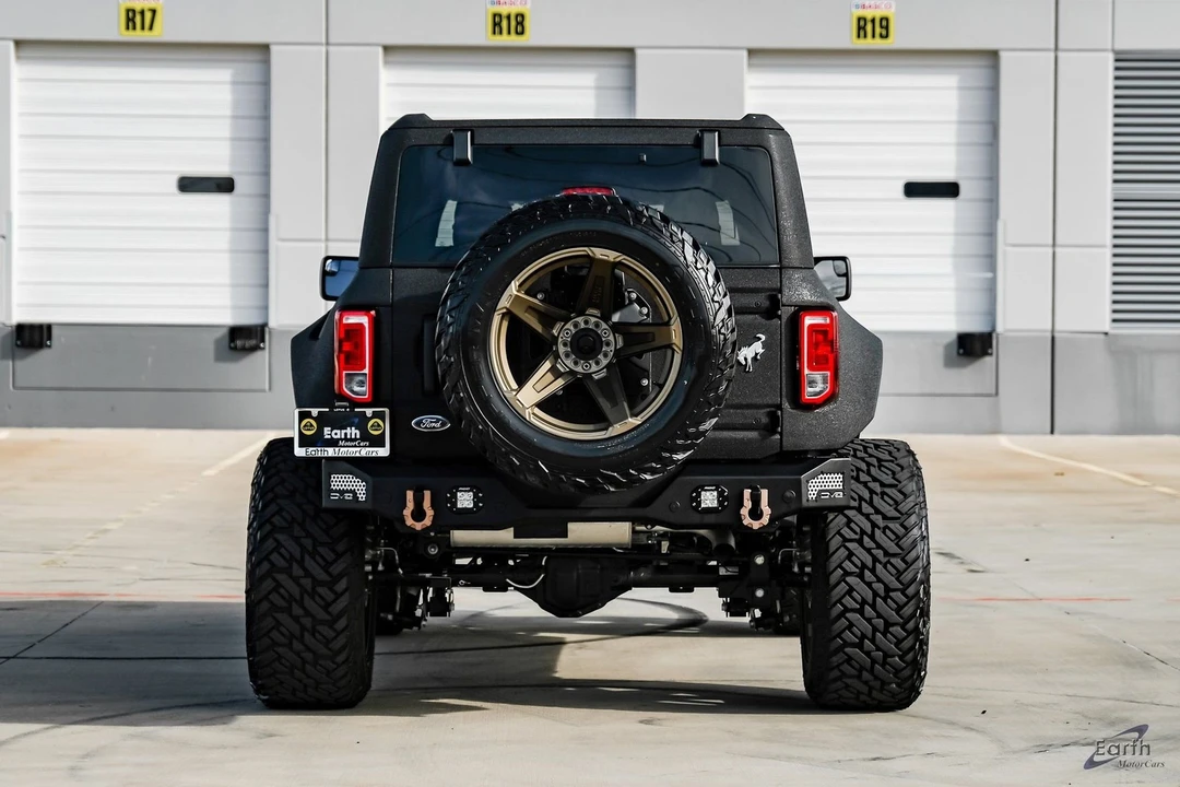 2024 Ford Bronco 6th Gen - Image 8 of 12