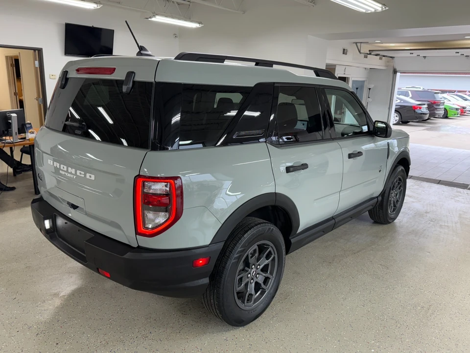 2024 Ford Bronco 6th Gen - Image 12 of 21